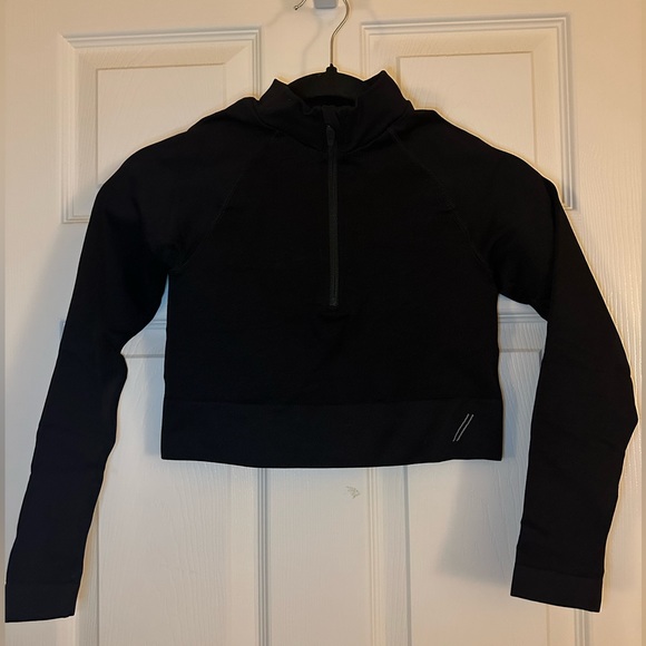 Tala Aster Crop Black - Picture 2 of 3